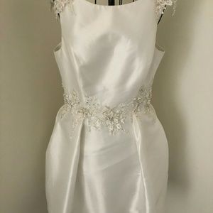 Enzoani Blue Gage   (Color Evory)